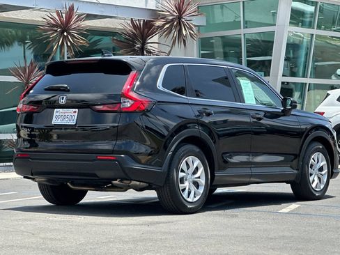 Used 2025 Honda CR-V LX image 4