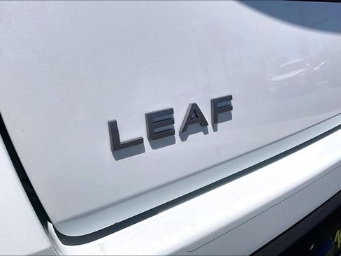 New 2026 Nissan Leaf Platinum+ FWD image 12