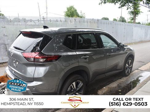 Used 2026 Nissan Rogue SL FWD image 5