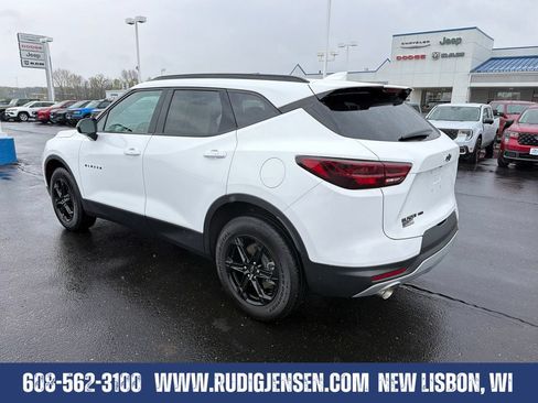 Used 2023 Chevrolet Blazer LT w/ Convenience Package AWD/4WD image 4