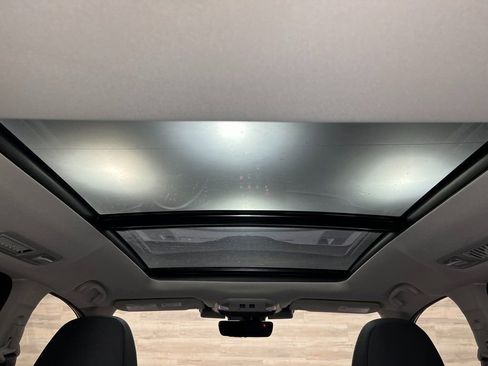 Used 2024 Subaru Ascent Onyx Edition image 5