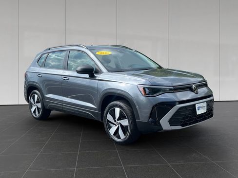 Used 2025 Volkswagen Taos S AWD/4WD image 7