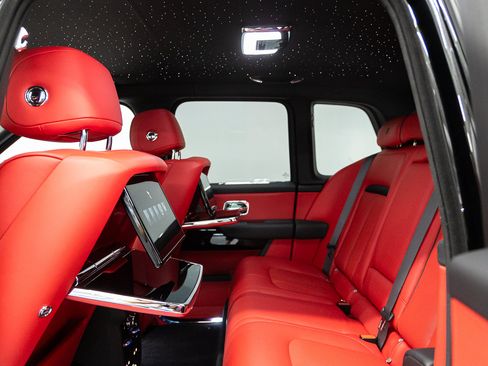 New 2026 Rolls-Royce Cullinan AWD/4WD image 50