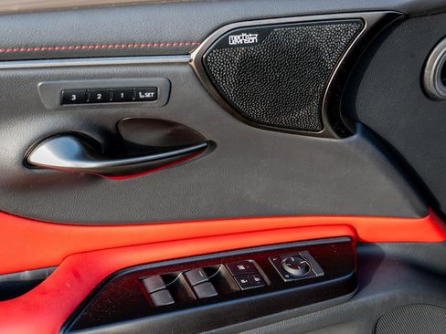 Used 2019 Lexus ES 350 F Sport image 22