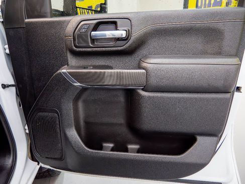 Used 2022 GMC Sierra 2500 AT4 image 18