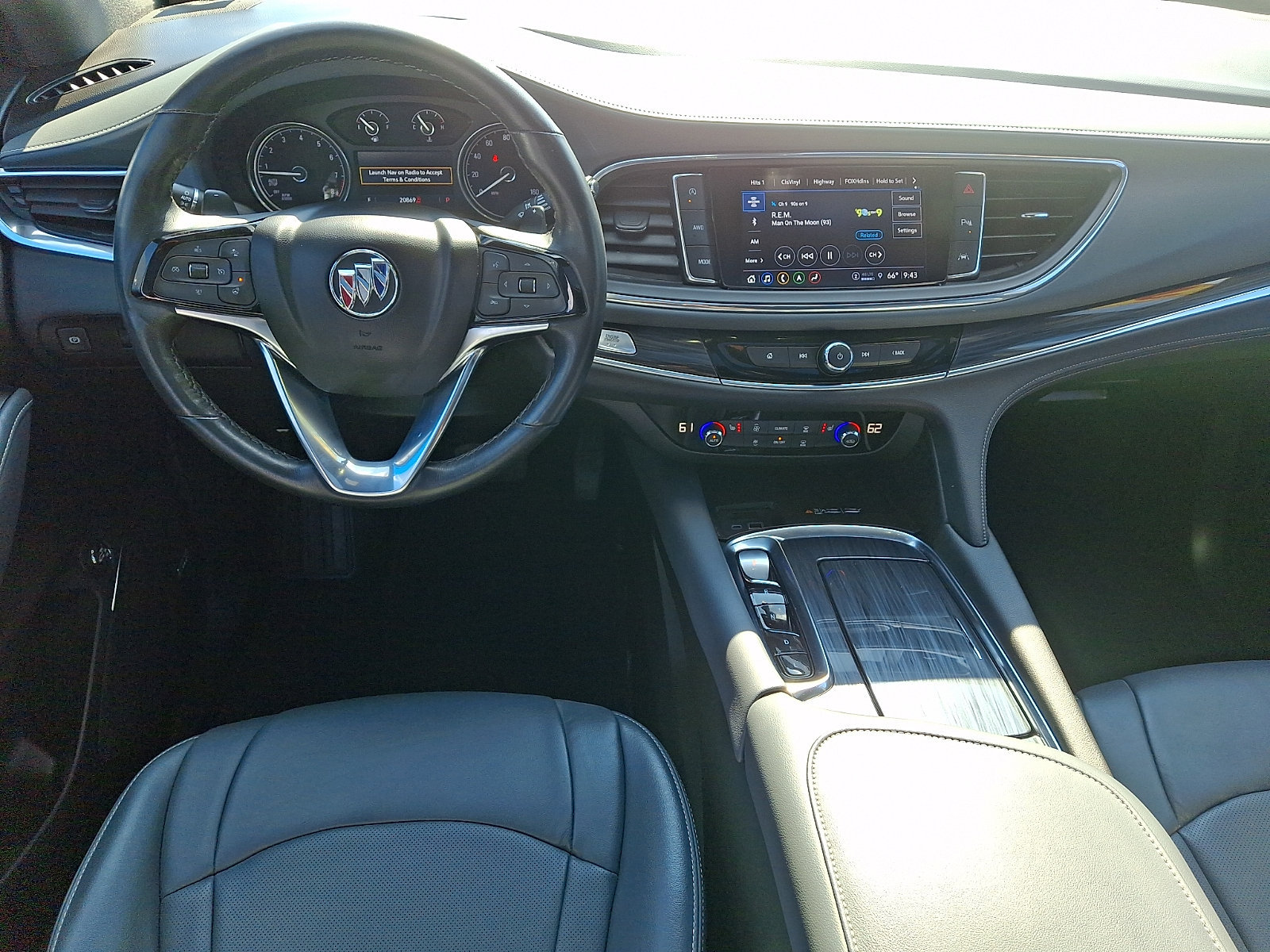 Used 2024 Buick Enclave Essence w/ Experience Buick Package AWD/4WD image 12