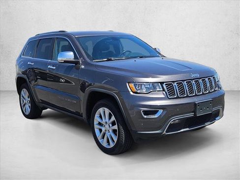 Used 2017 Jeep Grand Cherokee Limited AWD/4WD image 3
