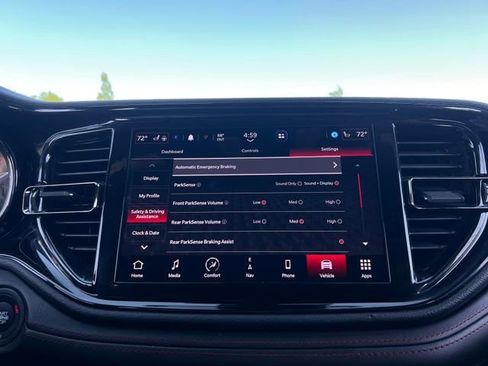 Used 2023 Dodge Durango R/T RWD image 26
