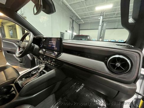 Used 2023 Chevrolet Colorado Z71 w/ Z71 Convenience Package 2 image 22