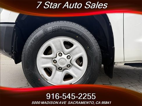 Used 2014 Toyota Tundra SR image 16