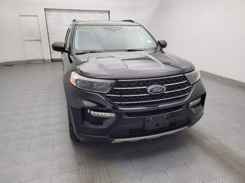 Used 2021 Ford Explorer XLT w/ Equipment Group 202A image 14