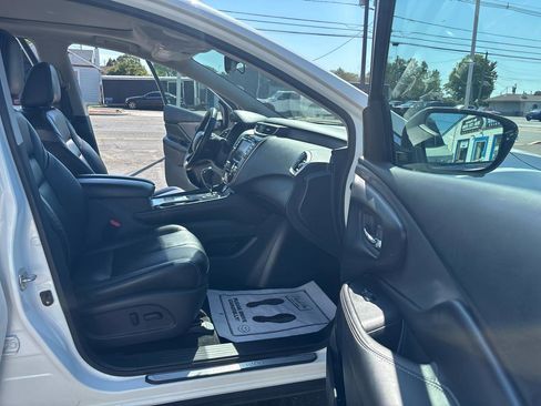 Used 2020 Nissan Murano SL w/ Moonroof Package AWD/4WD image 13