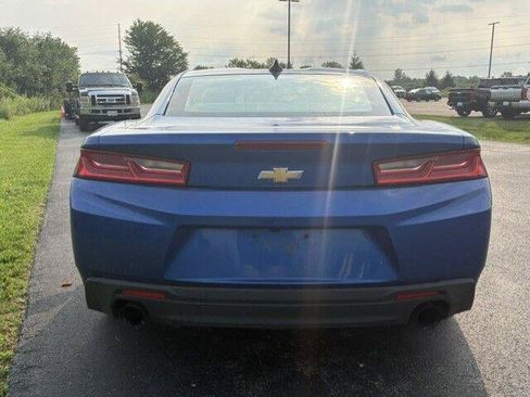 Used 2016 Chevrolet Camaro LT RWD image 12