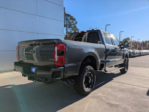 New 2026 Ford F250 Lariat w/ Tremor Off-Road Package image 4