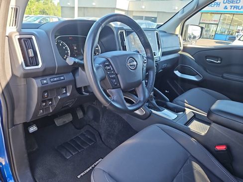 Used 2025 Nissan Frontier SV w/ SV Convenience Package AWD/4WD image 18