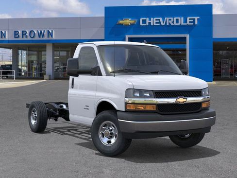 New 2025 Chevrolet Express 3500 Work Van w/ Power Convenience Package image 54
