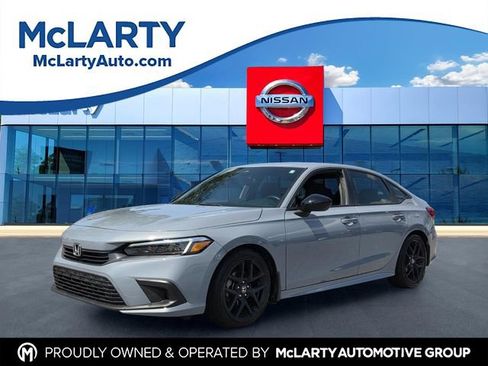 Used 2024 Honda Civic Sport image 1