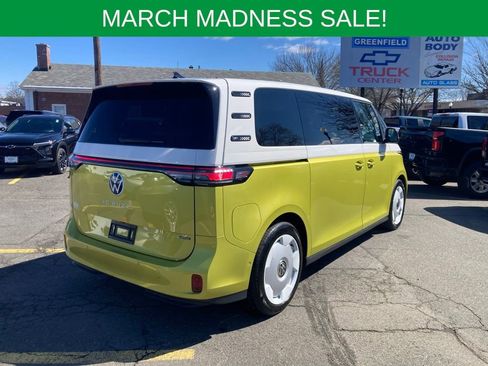 Used 2025 Volkswagen ID. Buzz 1st Edition image 7