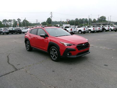 Used 2025 Subaru Crosstrek 2.5i Premium AWD/4WD image 4
