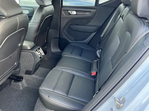 Certified 2026 Volvo XC40 B5 Plus w/ Protection Package Premier image 19