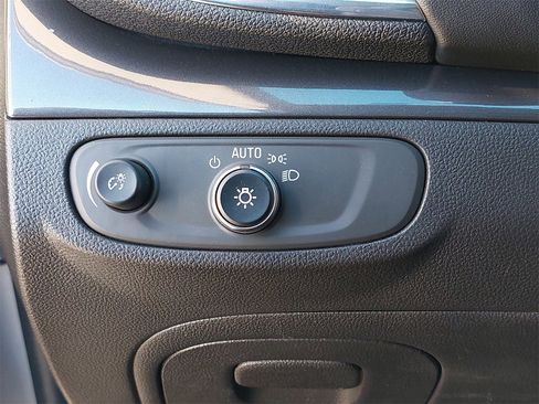 Used 2018 Buick Encore Preferred image 25