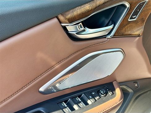 Used 2019 Acura RDX AWD w/ Advance Package image 19