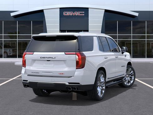 New 2026 GMC Yukon Denali w/ Denali Reserve Package AWD/4WD image 4