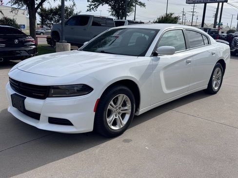 Used 2022 Dodge Charger SXT RWD image 1