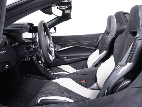 New 2026 McLaren 750S Spider image 4