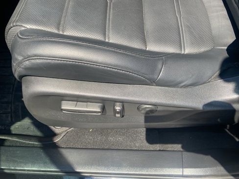 Used 2022 Honda CR-V Touring image 18
