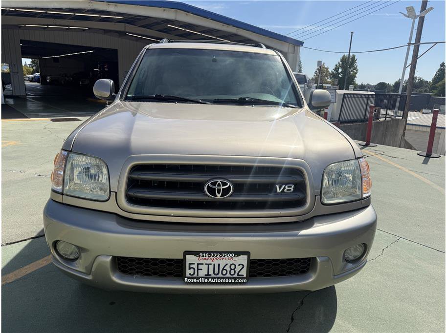 Used 2004 Toyota Sequoia SR5 RWD image 3