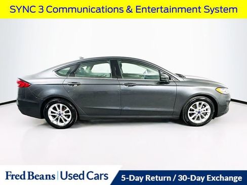 Certified 2020 Ford Fusion SE image 10