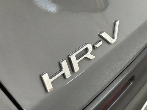 Used 2025 Honda HR-V Sport image 22