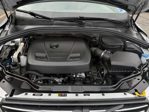 Used 2016 Volvo XC60 T5 Premier image 3