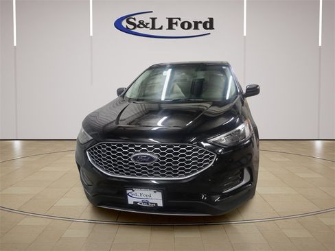 Used 2024 Ford Edge SEL image 8
