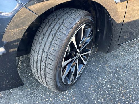 Used 2019 Toyota Corolla SE image 18