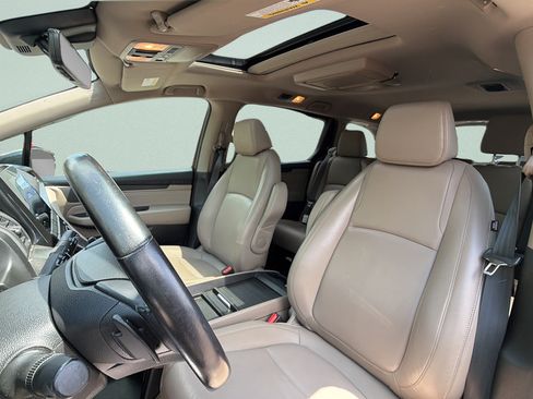 Used 2019 Honda Odyssey Touring image 24