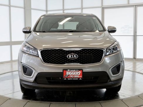 Used 2018 Kia Sorento L image 3