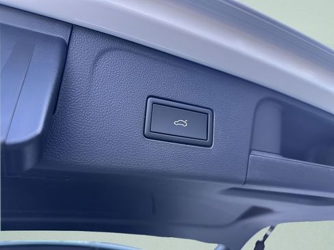 New 2026 Volkswagen Atlas SE FWD image 26