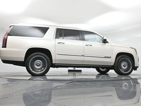 Used 2015 Cadillac Escalade ESV Platinum image 49