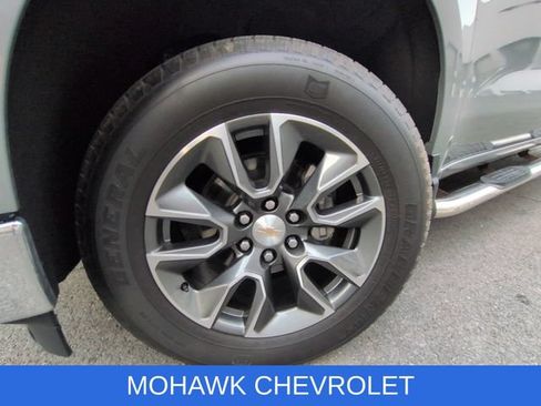 Used 2023 Chevrolet Silverado 1500 LT w/ Safety Package AWD/4WD image 33
