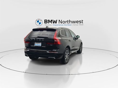 Used 2021 Volvo XC60 T5 Inscription w/ Climate Package image 2