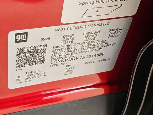 New 2025 Cadillac Lyriq Sport w/ LPO, Floor Liner Package image 32