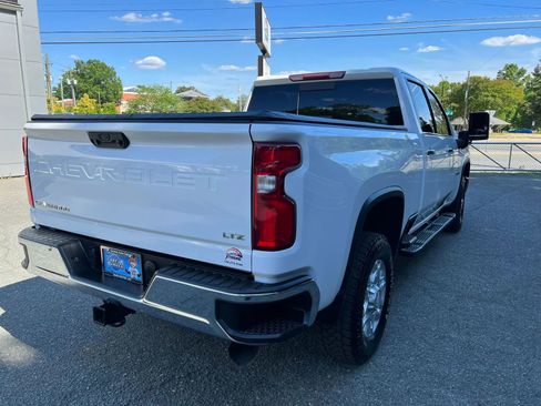 Used 2020 Chevrolet Silverado 2500 LTZ w/ LTZ Convenience Package AWD/4WD image 4