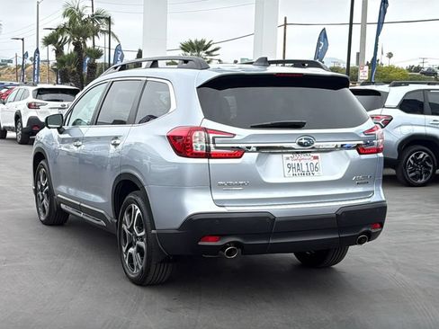 Certified 2023 Subaru Ascent Touring AWD/4WD image 4