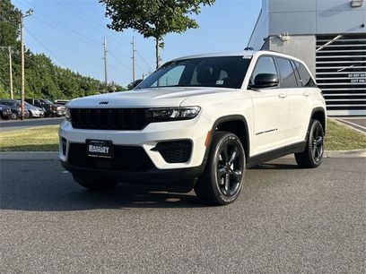 Used 2022 Jeep Grand Cherokee Altitude