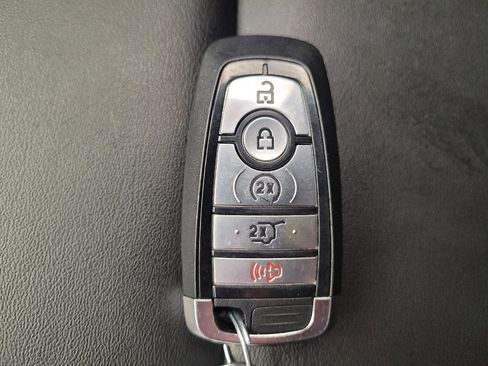 Used 2023 Ford Explorer XLT w/ Equipment Group 202A RWD image 32