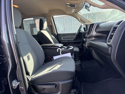 Used 2020 RAM 2500 Big Horn image 29