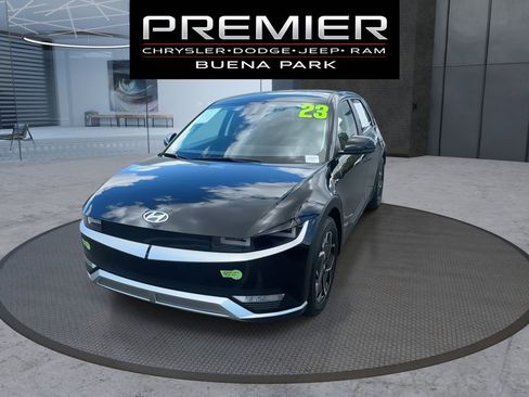 Used 2023 Hyundai Ioniq 5 SEL image 3