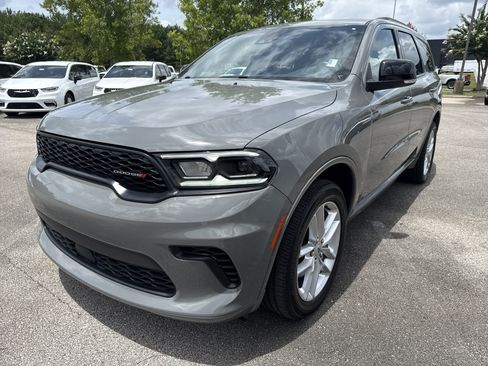 Used 2024 Dodge Durango GT AWD/4WD image 3